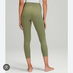 High-rise Cropped 23” Lululemon Tights in Twill/Matcha Green